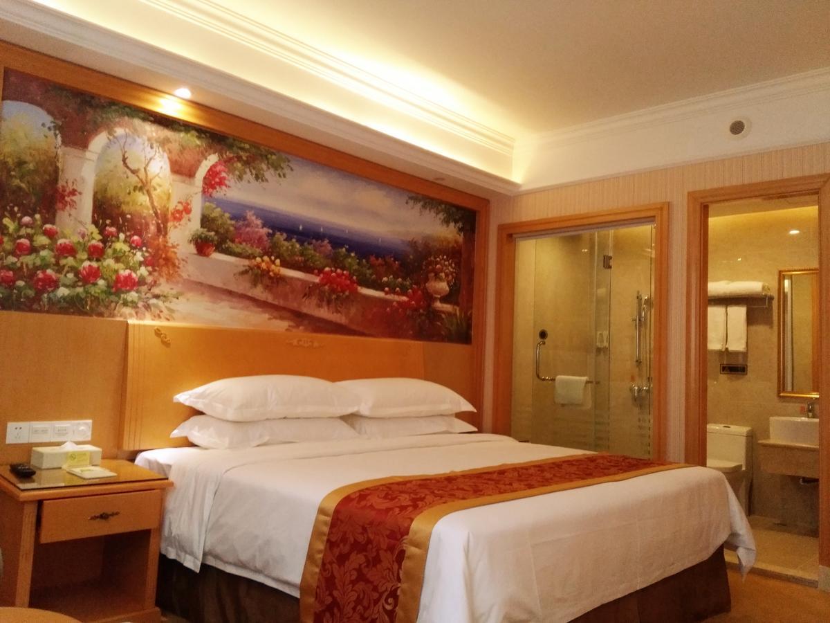 Vienna Hotel Shenzhen Bantian Vanke Zone 5 Экстерьер фото