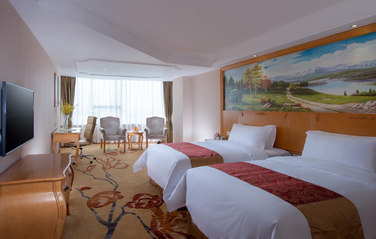 Vienna Hotel Shenzhen Bantian Vanke Zone 5 Экстерьер фото